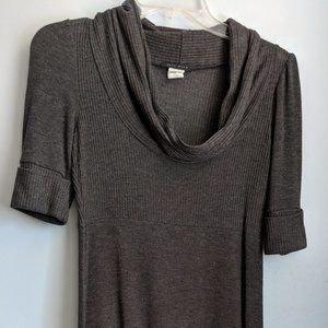 🎉 Can't Miss Medium (M) Grey Dress (3/$10)